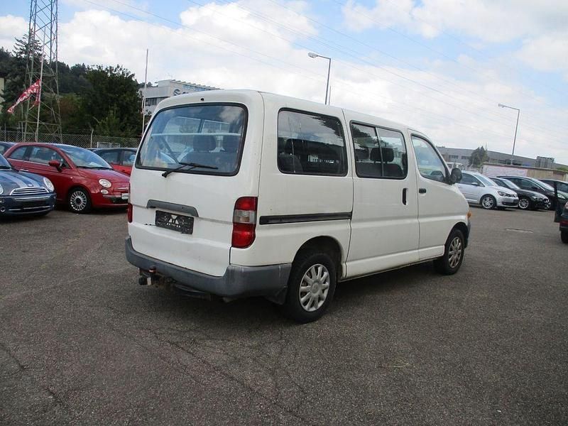 Gebraucht Toyota HiAce 116 PS (85 kW) 1997 Weiß Van