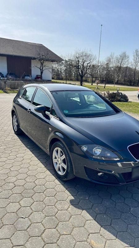Gebraucht Seat Leon Style 125 PS (91 kW) 2011 Grau Kleinwagen