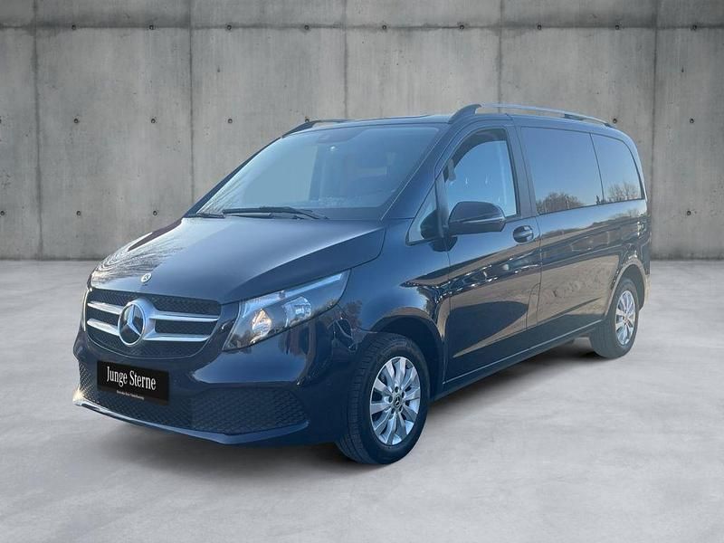 Gebraucht Mercedes V220 163 PS (119 kW) 2021 Blau Van / Kleinbus