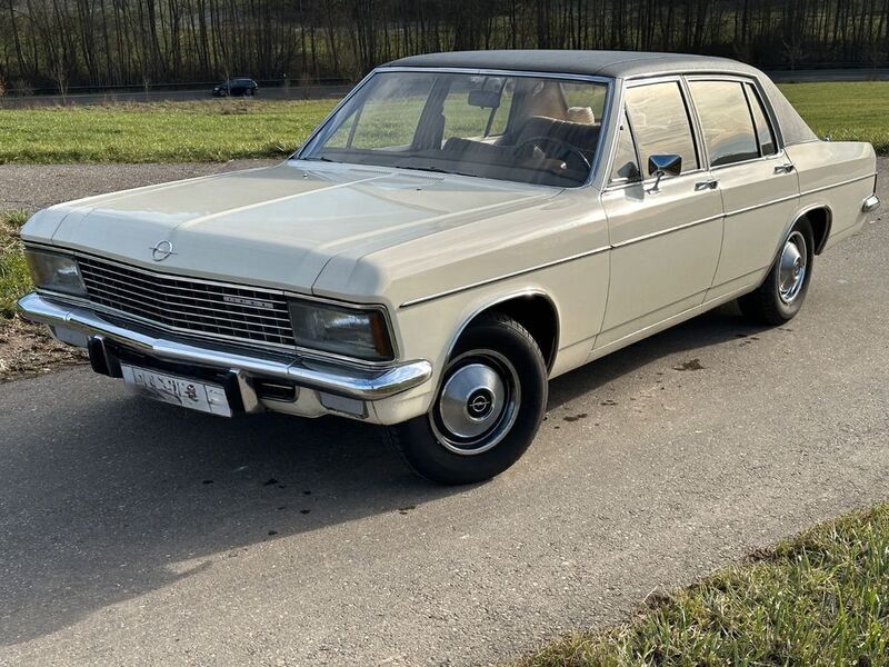 Weiß Gebraucht 1969 Opel Admiral Limousine | 18.900 € - Bild 1/4