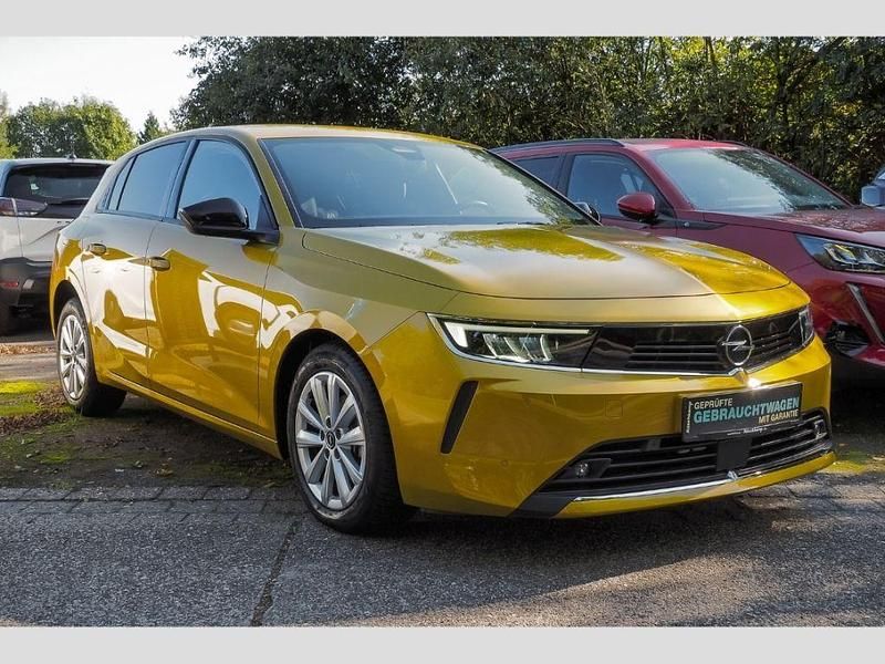 Gebraucht Opel Astra Enjoy 110 PS (80 kW) 2023 Gelb Limousine