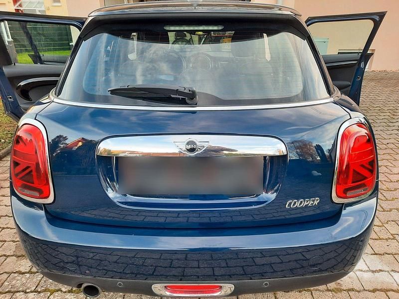 Second-hand Mini Cooper 136 CP (100 kW) 2017 Albastru Hatchback
