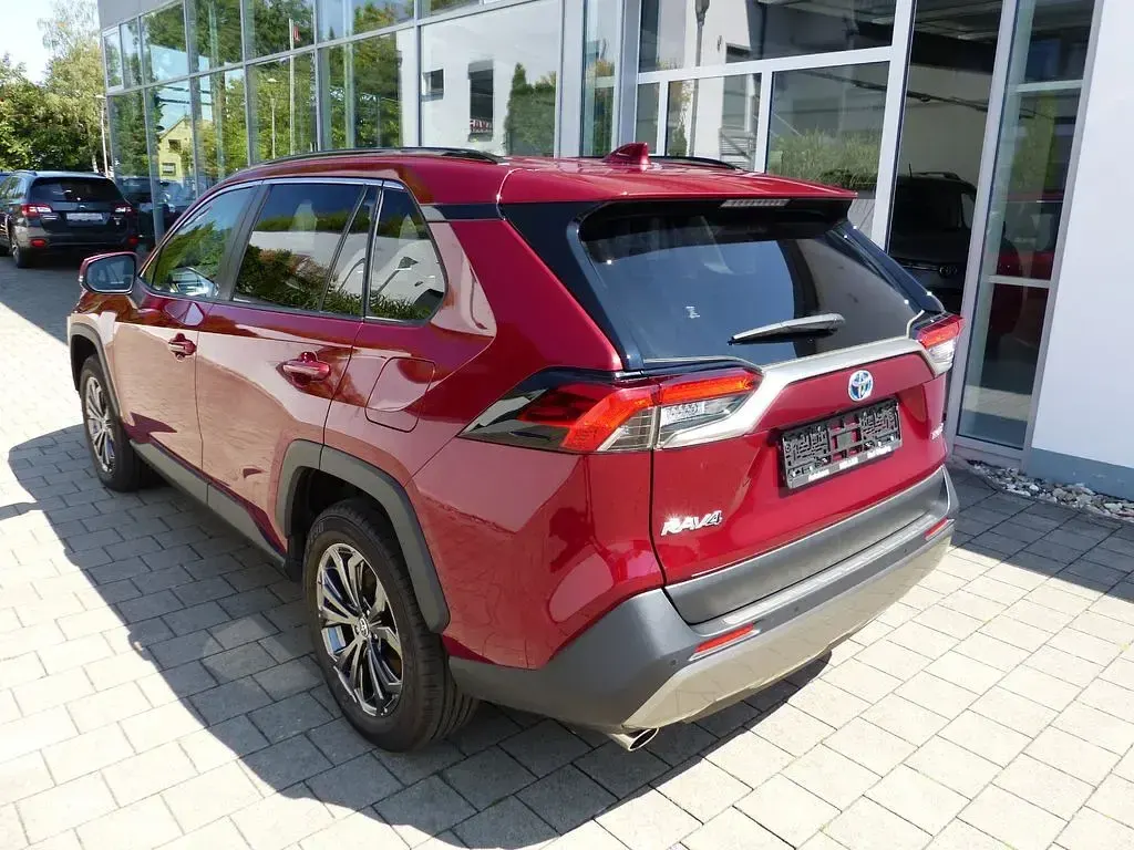 Gebraucht Toyota RAV4 Hybrid 218 PS (160 kW) 2023 Rot SUV