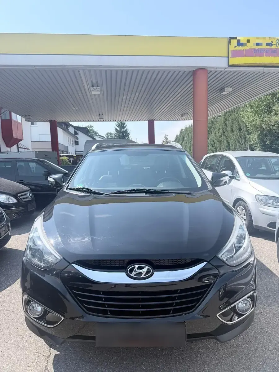 Gebraucht Hyundai ix35 Finale 136 PS (100 kW) 2015 Schwarz SUV