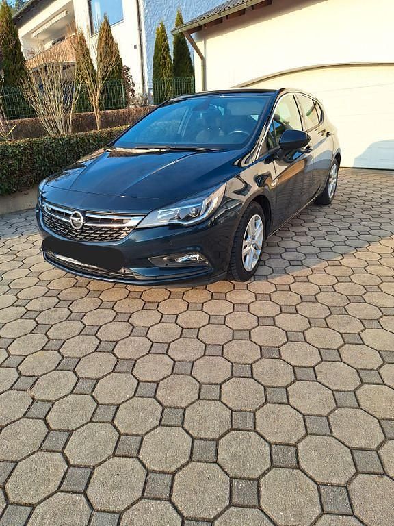 Gebraucht Opel Astra Dynamic 150 PS (110 kW) 2016 Limousine