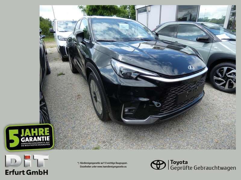 Black mica / ink Neu 2025 Lexus LBX SUV | 36.990 € (Teuer) - Bild 1/4