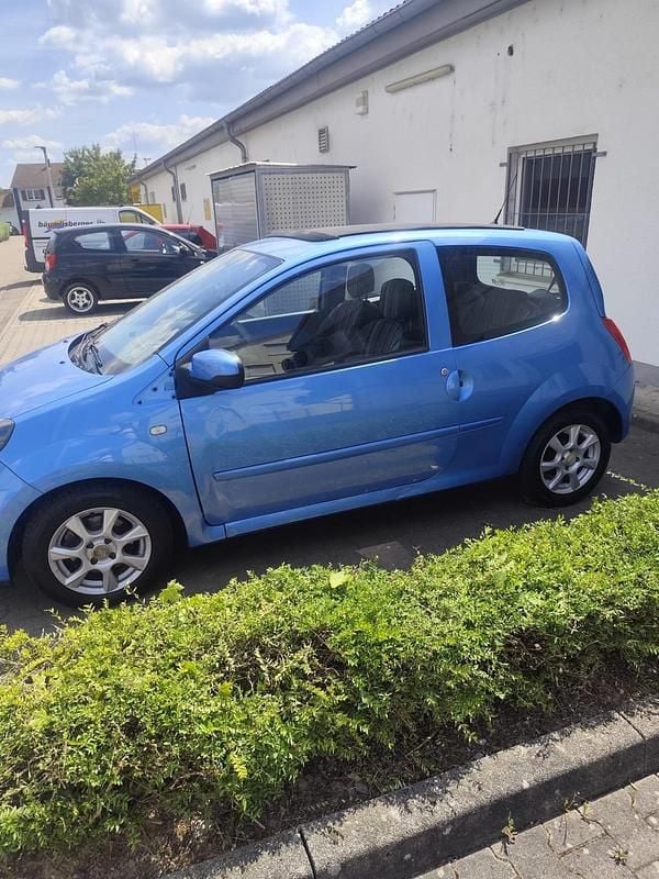 Blau Gebraucht 2012 Renault Twingo Kleinwagen | 3.200 € - Bild 1/4