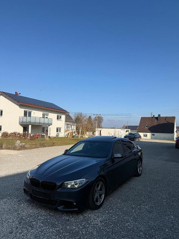 Gebraucht BMW 530 258 PS (189 kW) 2017 Grau Limousine