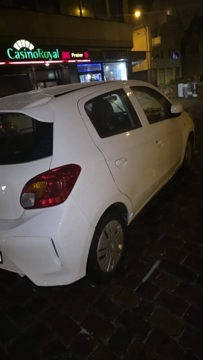 Gebraucht Mitsubishi Space Star 71 PS (52 kW) 2020 Weiß Kleinwagen