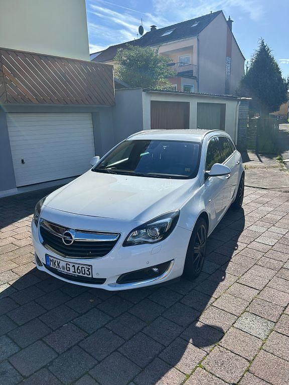 Weiß Gebraucht 2015 Opel Insignia Kombi | 7.000 € (Guter Preis) - Bild 1/4