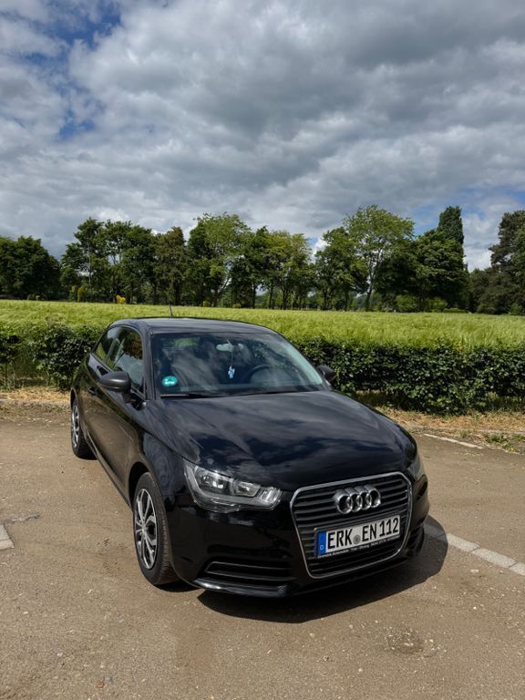 Schwarz Gebraucht 2011 Audi A1 Ambition Kleinwagen | 5.800 € (Fairer Preis) - Bild 1/4