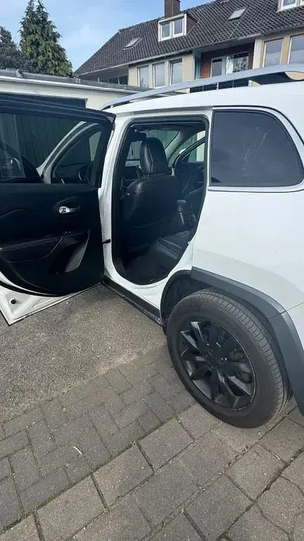 Gebraucht Jeep Cherokee 200 PS (147 kW) 2015 Weiß SUV