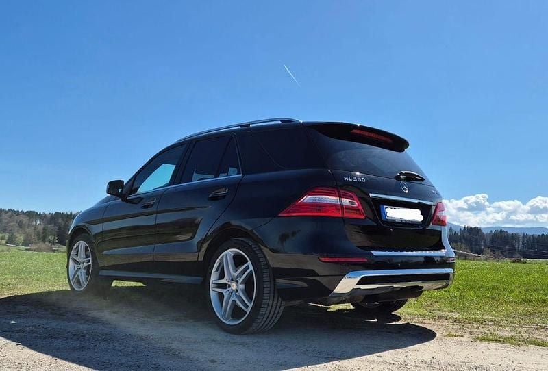Gebraucht Mercedes ML350 258 PS (189 kW) 2014 Schwarz SUV