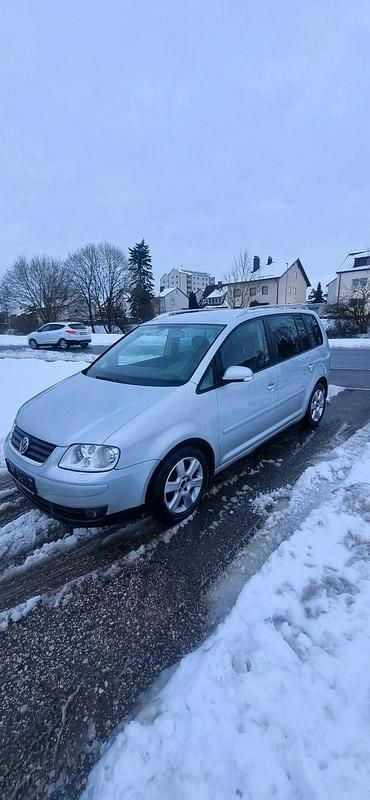 Silber Gebraucht 2009 VW Touran Van / Kleinbus | 3.500 € (Superpreis) - Bild 1/4