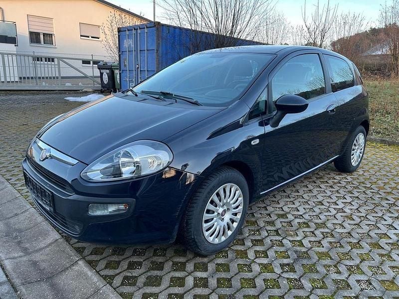 Blau Gebraucht 2011 Fiat Punto Evo Kleinwagen | 5.600 € (Etwas zu teuer) - Bild 1/4