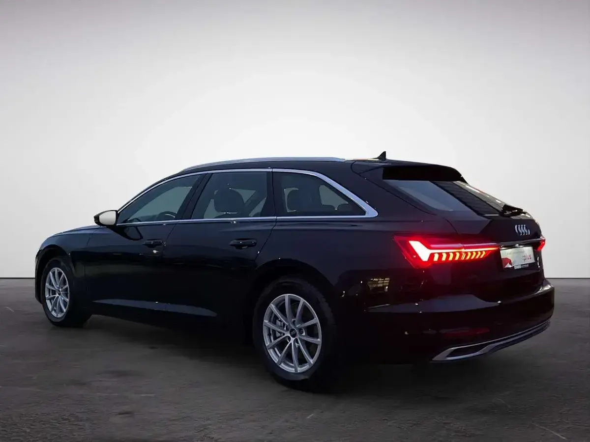 Gebraucht Audi A6 Advanced 265 PS (194 kW) 2024 Silber (florettsilber metallic) Kombi