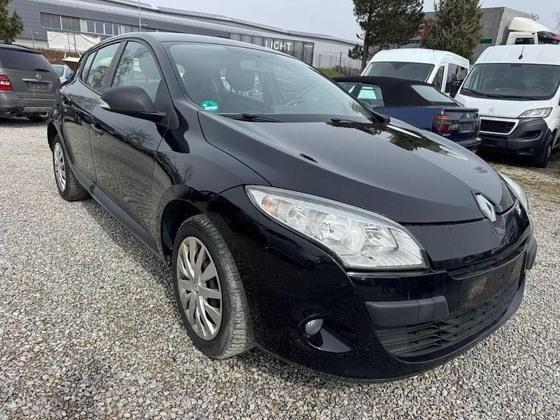 Gebraucht Renault Mégane 101 PS (74 kW) 2011 Schwarz Limousine