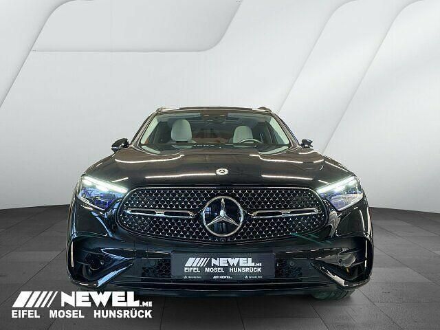 Gebraucht Mercedes GLC300 AMG 204 PS (150 kW) 2023 Obsidianschwarz SUV