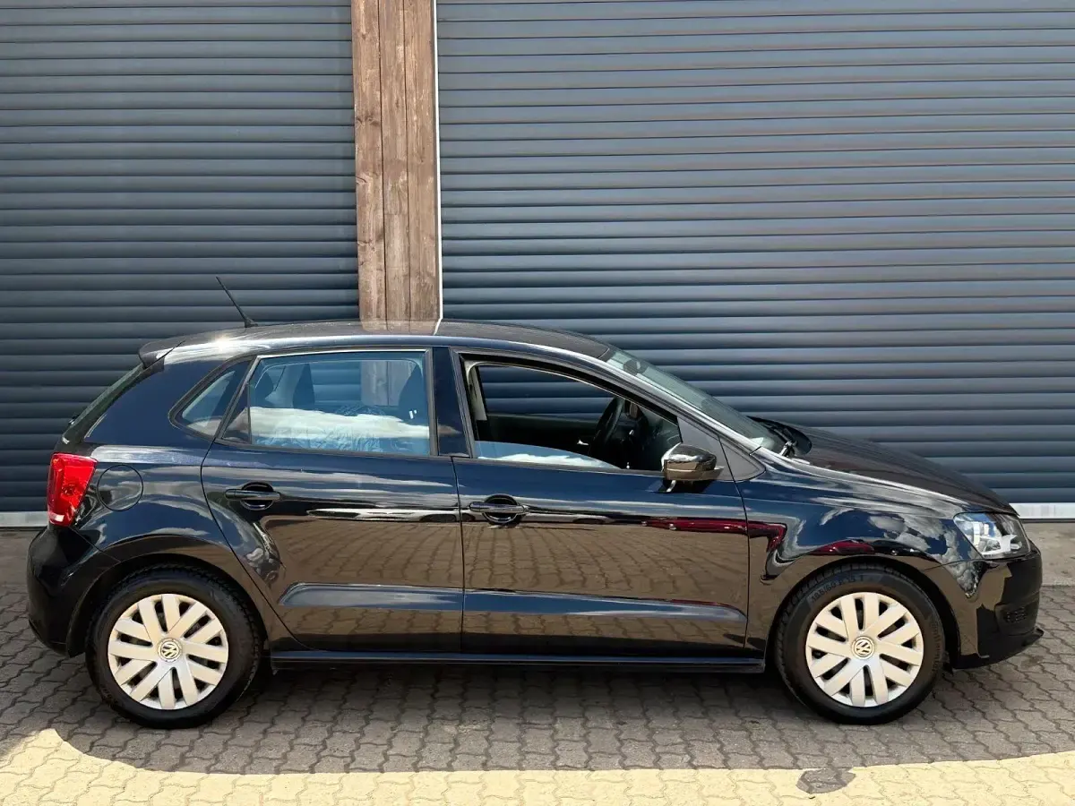 Gebraucht VW Polo Comfortline 90 PS (66 kW) 2010 Schwarz Kleinwagen