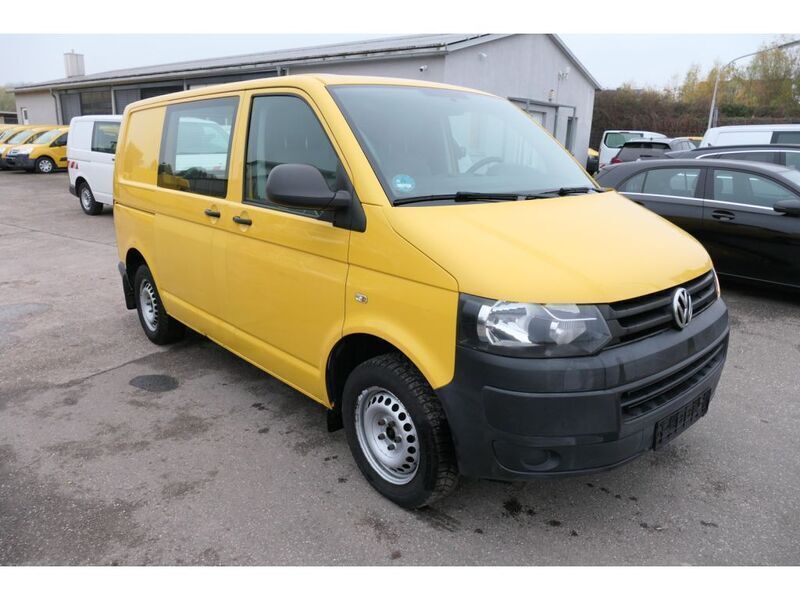 Gebraucht VW T5 84 PS (61 kW) 2014 Ginstergelb r1032 Van
