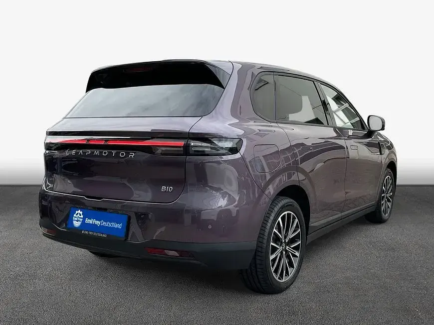 Ny Leapmotor B10 160 kW (218 HK) 2026 Lilla SUV