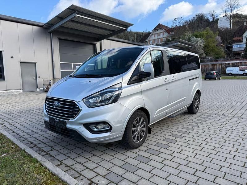 Gebraucht Ford Tourneo 131 PS (96 kW) 2018 Van / Kleinbus