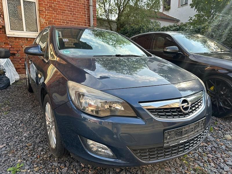 Gebraucht 2011 Opel Astra Limousine | 1.199 € (Superpreis) - Bild 1/4