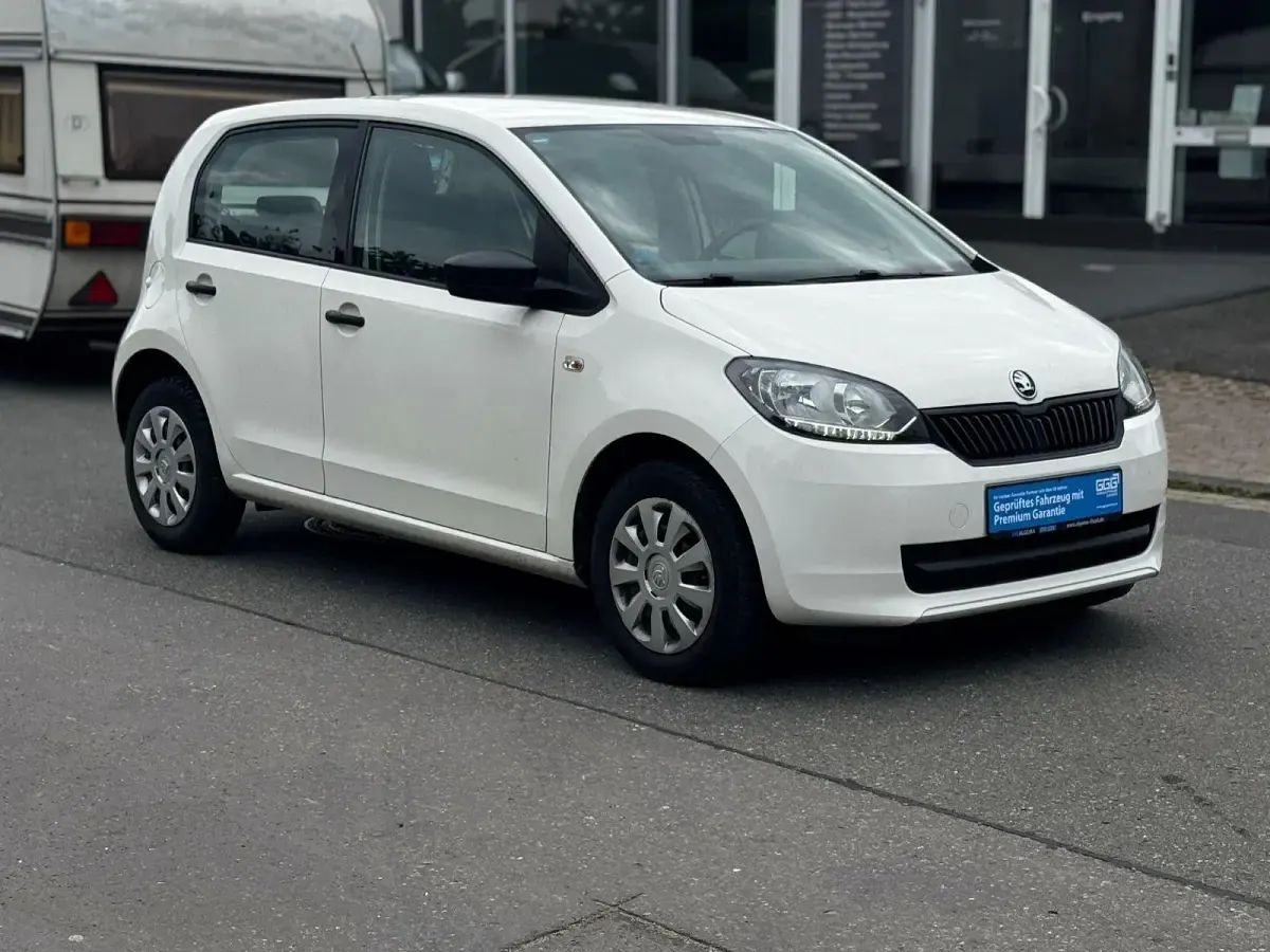 Gebraucht Skoda Citigo Cool Edition 60 PS (44 kW) 2017 Weiß Kleinwagen