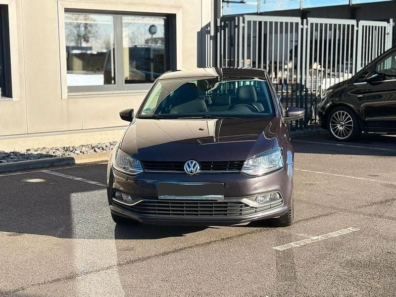 Schwarz Gebraucht 2015 VW Polo Comfortline Kleinwagen | 7.100 € (Fairer Preis) - Bild 1/4
