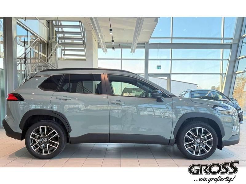 Neu Toyota Corolla Cross 178 PS (130 kW) 2025 Urban khaki SUV