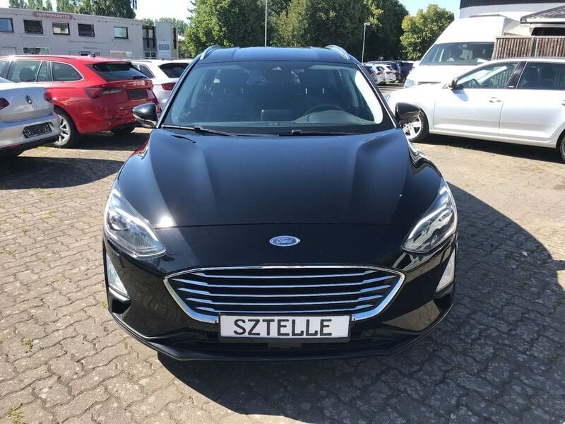 Używany Ford Focus Titanium 125 KM (91 kW) 2019 Czarny Sedan/Limuzyna
