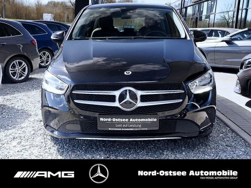 Gebraucht Mercedes B200 Progressive 163 PS (119 kW) 2019 Schwarz Kleinwagen