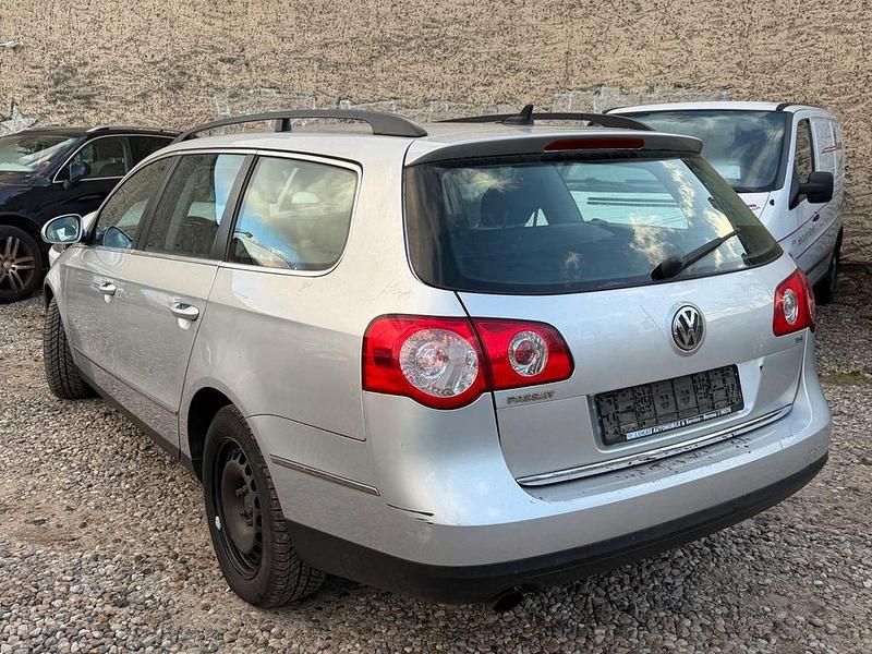 Gebraucht VW Passat Comfortline 122 PS (89 kW) 2010 Silber Kombi