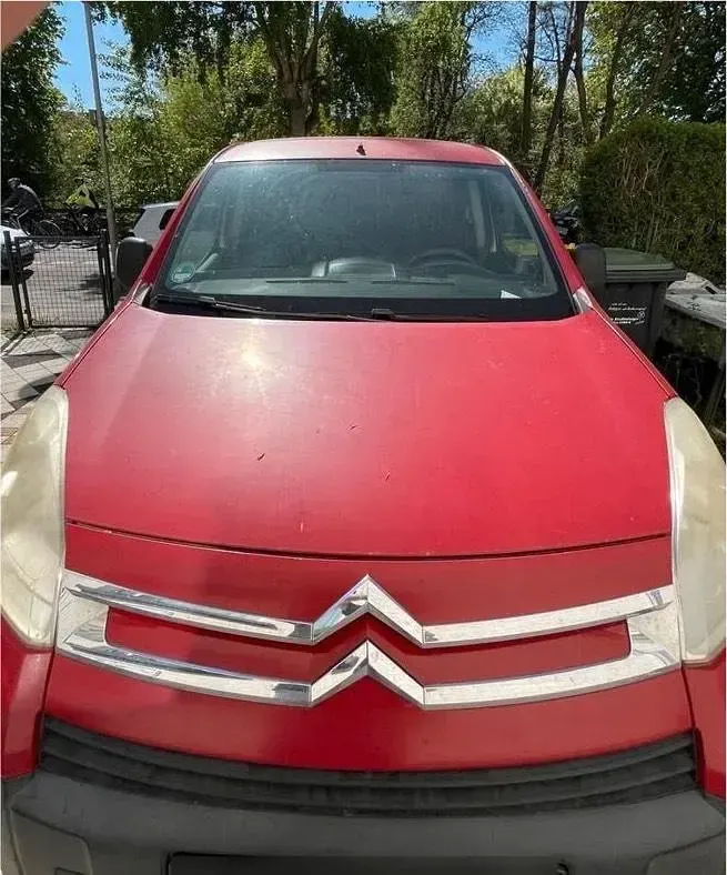 Gebraucht Citroën Berlingo 90 PS (66 kW) 2011 Rot Van / Kleinbus