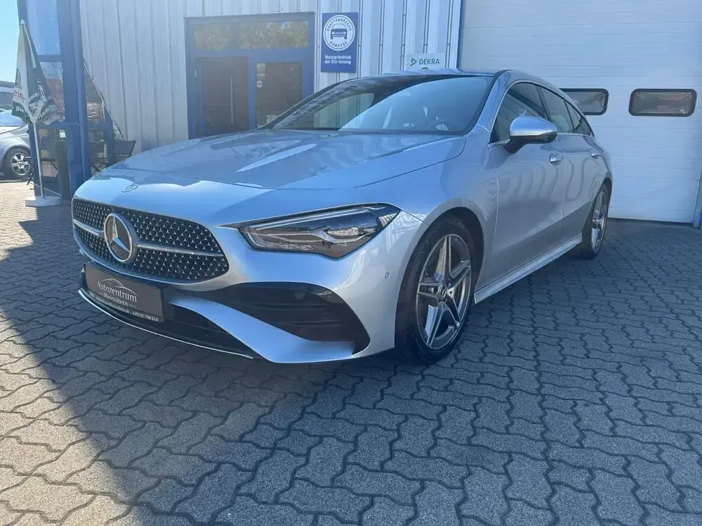 Gebraucht Mercedes CLA200 AMG 163 PS (119 kW) 2024 Silber Coupé