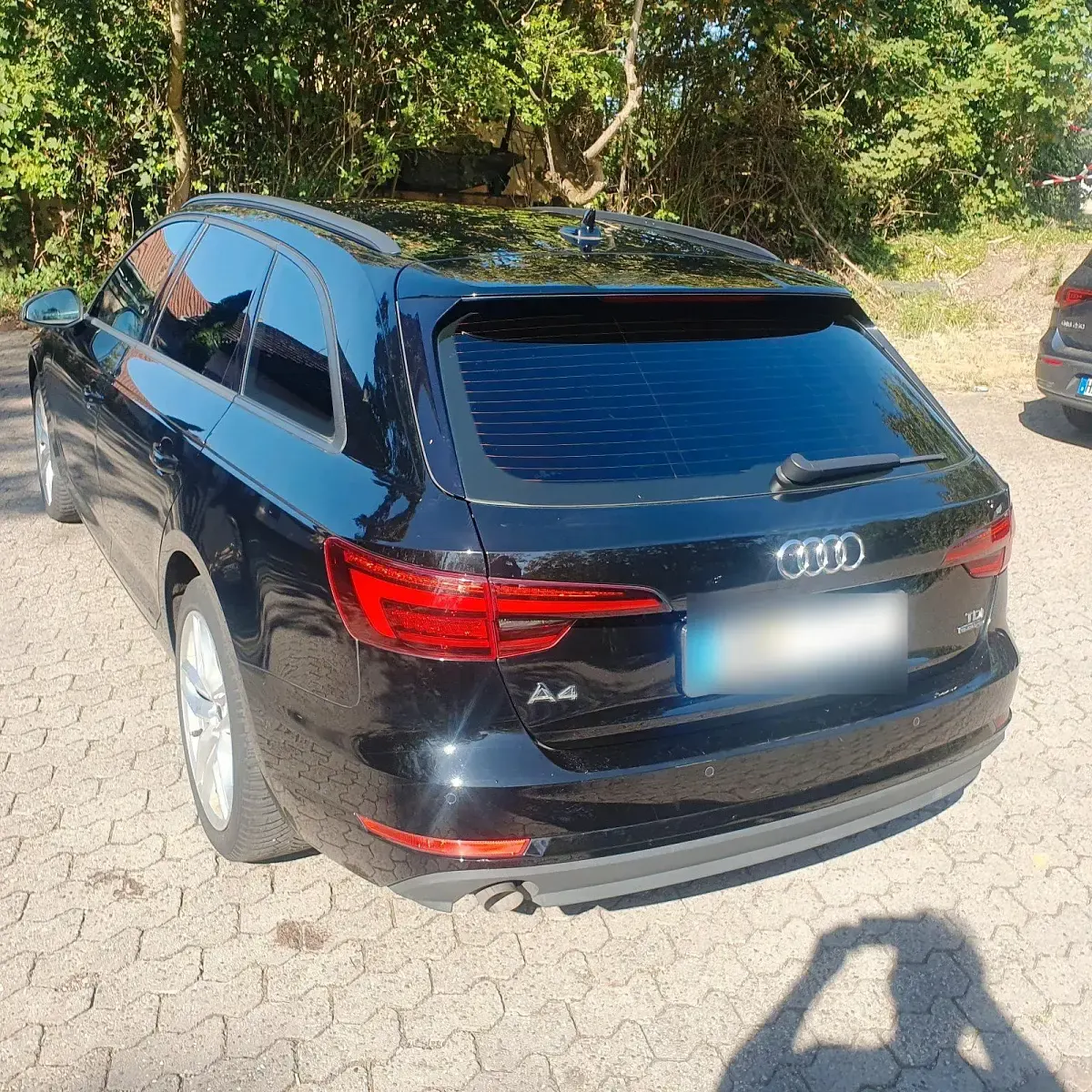 Gebraucht Audi A4 Comfort 150 PS (110 kW) 2017 Schwarz Kombi