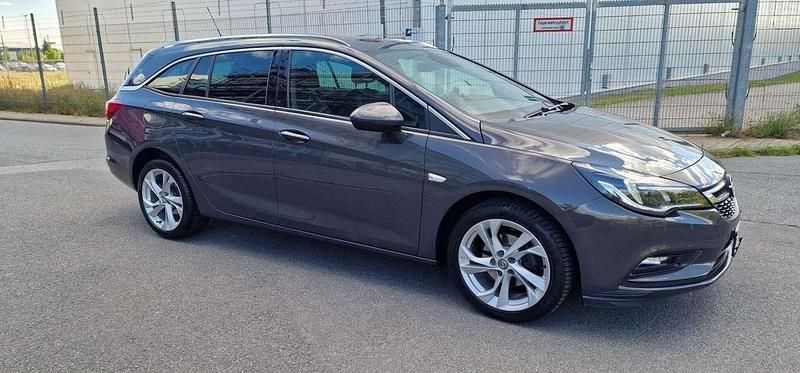Gebraucht Opel Astra Dynamic 125 PS (91 kW) 2016 Grau Kombi