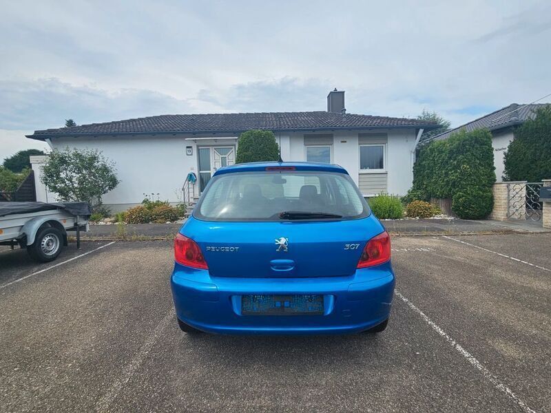 Gebraucht Peugeot 307 109 PS (80 kW) 2004 Limousine