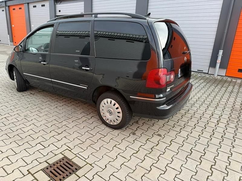 Gebraucht VW Sharan 140 PS (102 kW) 2009 Schwarz Van / Kleinbus