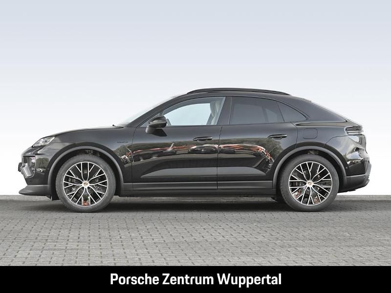 Gebraucht Porsche Macan 380 kW (517 PS) 2025 Tiefschwarzmetallic SUV