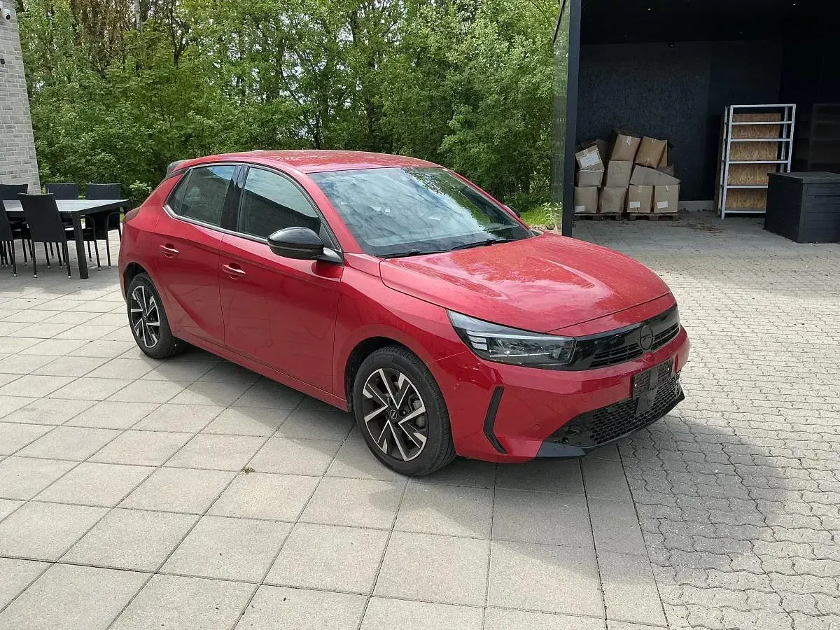 Gebraucht Opel Corsa GS Line 102 PS (75 kW) 2025 Rot Kleinwagen