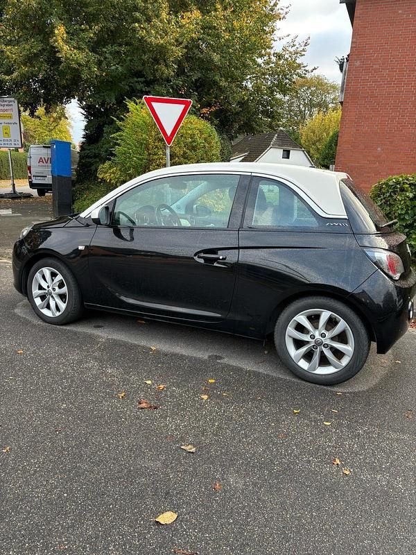 Gebraucht Opel Adam 69 PS (50 kW) 2017 Schwarz Kleinwagen