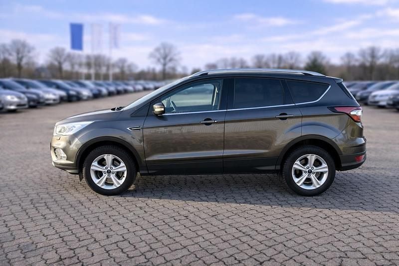 Gebraucht Ford Kuga 150 PS (110 kW) 2018 Grau SUV