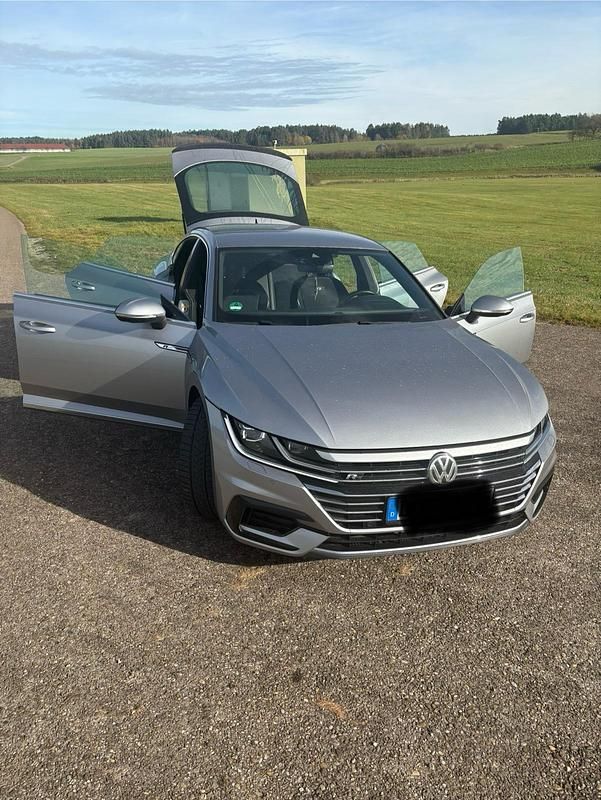 Gebraucht VW Arteon R-line 190 PS (139 kW) 2018 Silber Kleinwagen