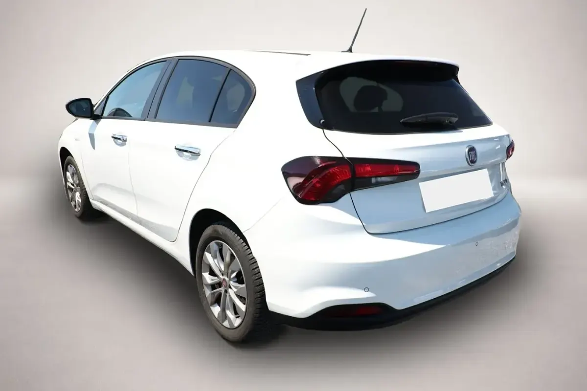 Gebraucht Fiat Tipo Easy 120 PS (88 kW) 2019 Weiß Limousine