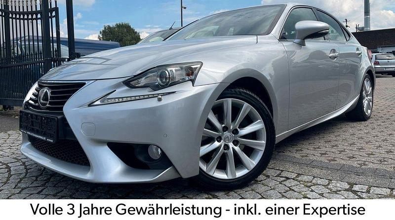 Silber Gebraucht 2014 Lexus IS250 Luxury Line Limousine | 18.998 € (Etwas zu teuer) - Bild 1/4
