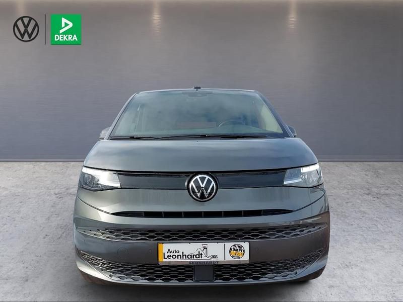 Second-hand VW Multivan Basis 150 CP (110 kW) 2024 Gri Monovolum