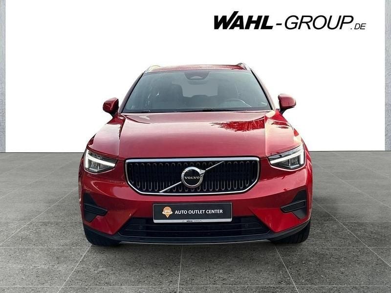 Gebraucht Volvo XC40 Core 163 PS (119 kW) 2024 Rot SUV