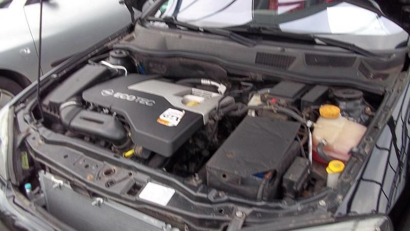 Gebraucht Opel Astra Cabriolet 147 PS (108 kW) 2005 Schwarz Cabrio