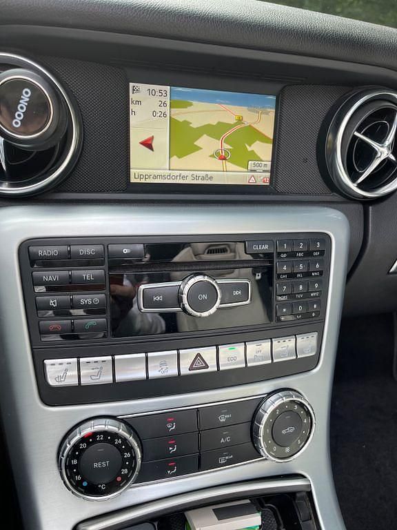 Gebraucht Mercedes SLK200 184 PS (135 kW) 2012 Schwarz Cabrio